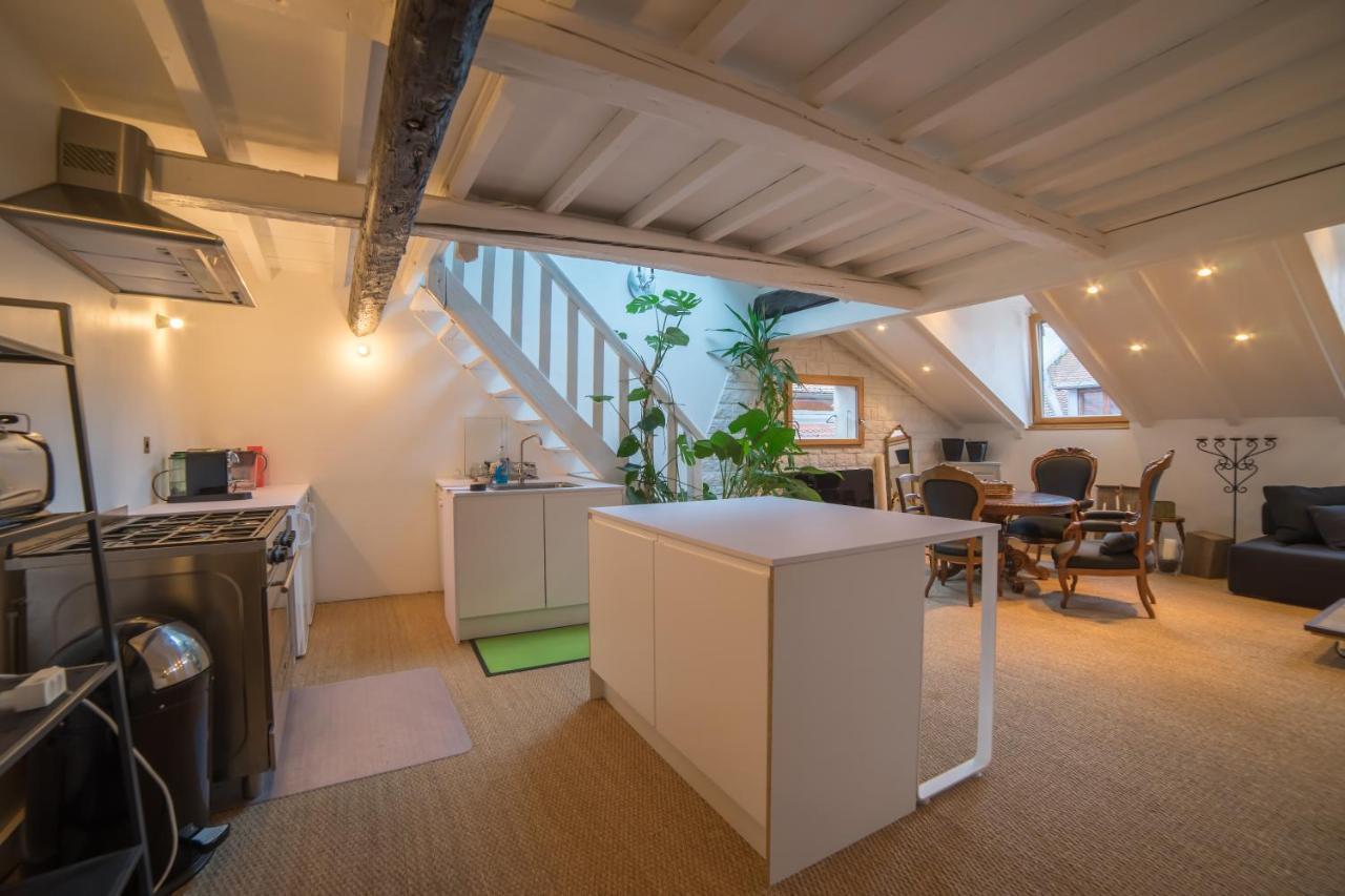 Appartements Atypiques Centre Ville Annecy Esterno foto